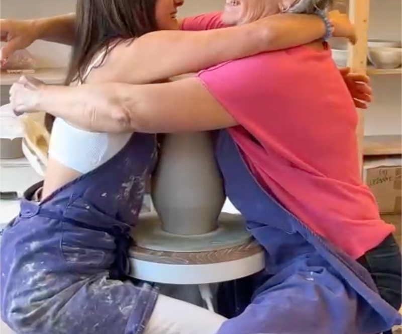 Vase Câlin - Atelier De Modelage Par Empreinte 2 Personnes
45 Minutes