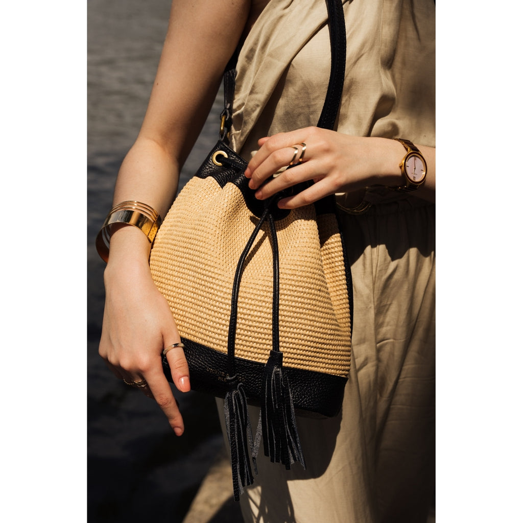 Bolso De Hombro Cerise De Rafia - Negro