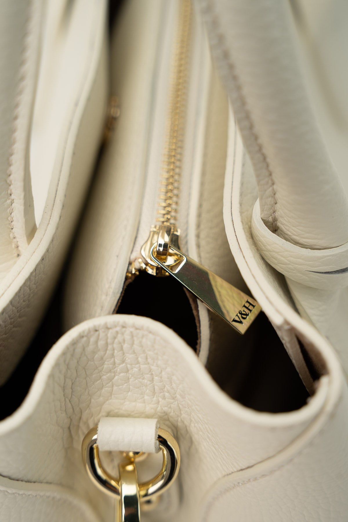 Alba Handbag - Off White