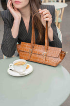 Bolso De Hombro Briana Croco - Camel