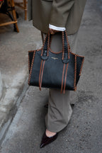 Bolso De Hombro Kamelia - Negro Y Marrón