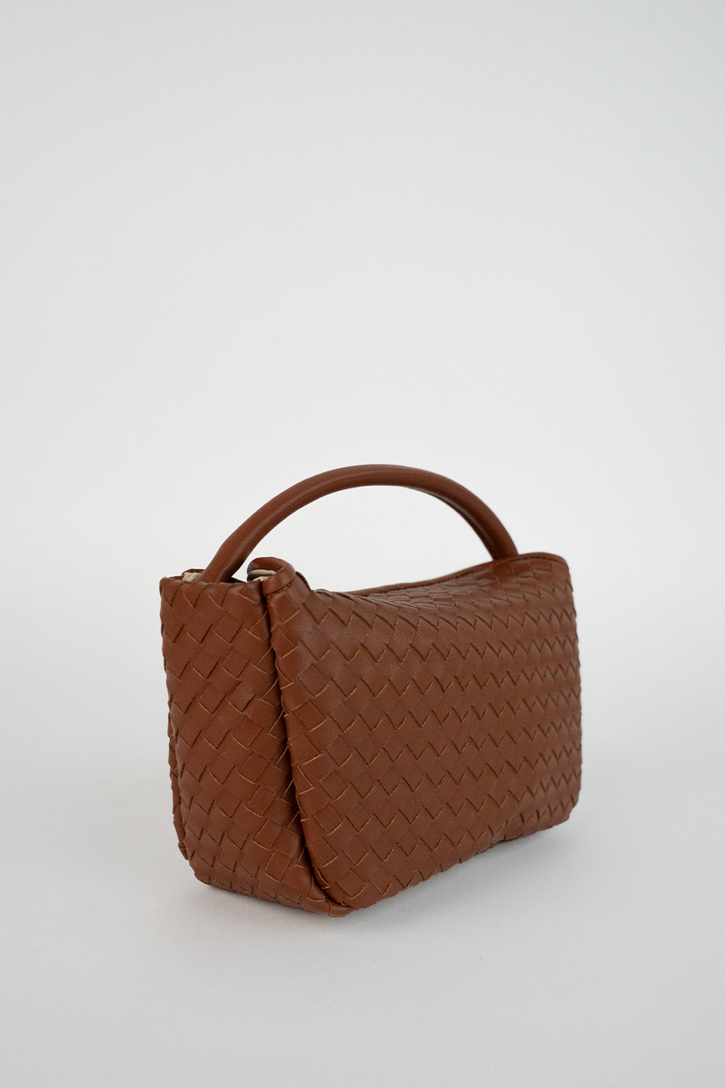 Arly Shoulder Bag - Brown