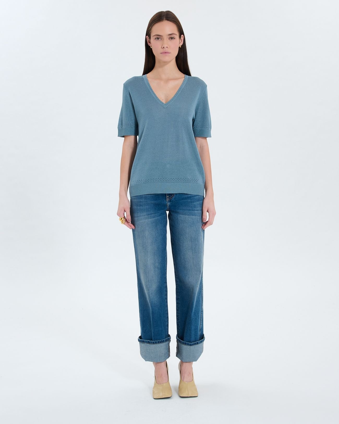 Blue V-neck sweater_4