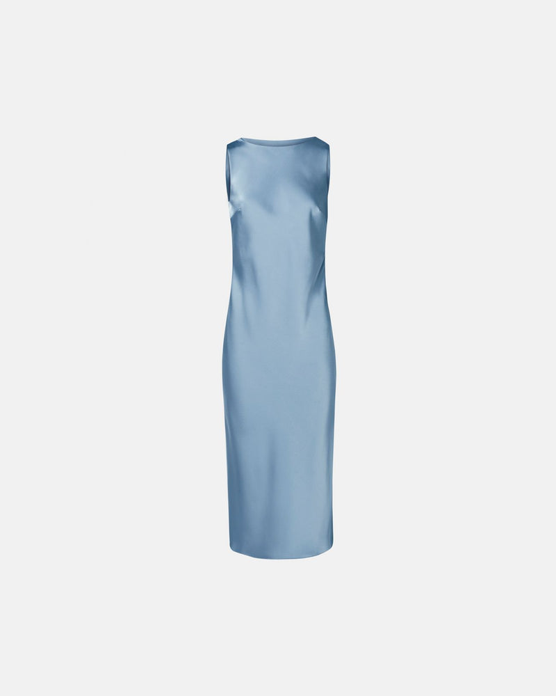 Robe satinée à dos bénitier bleu hortensia_5