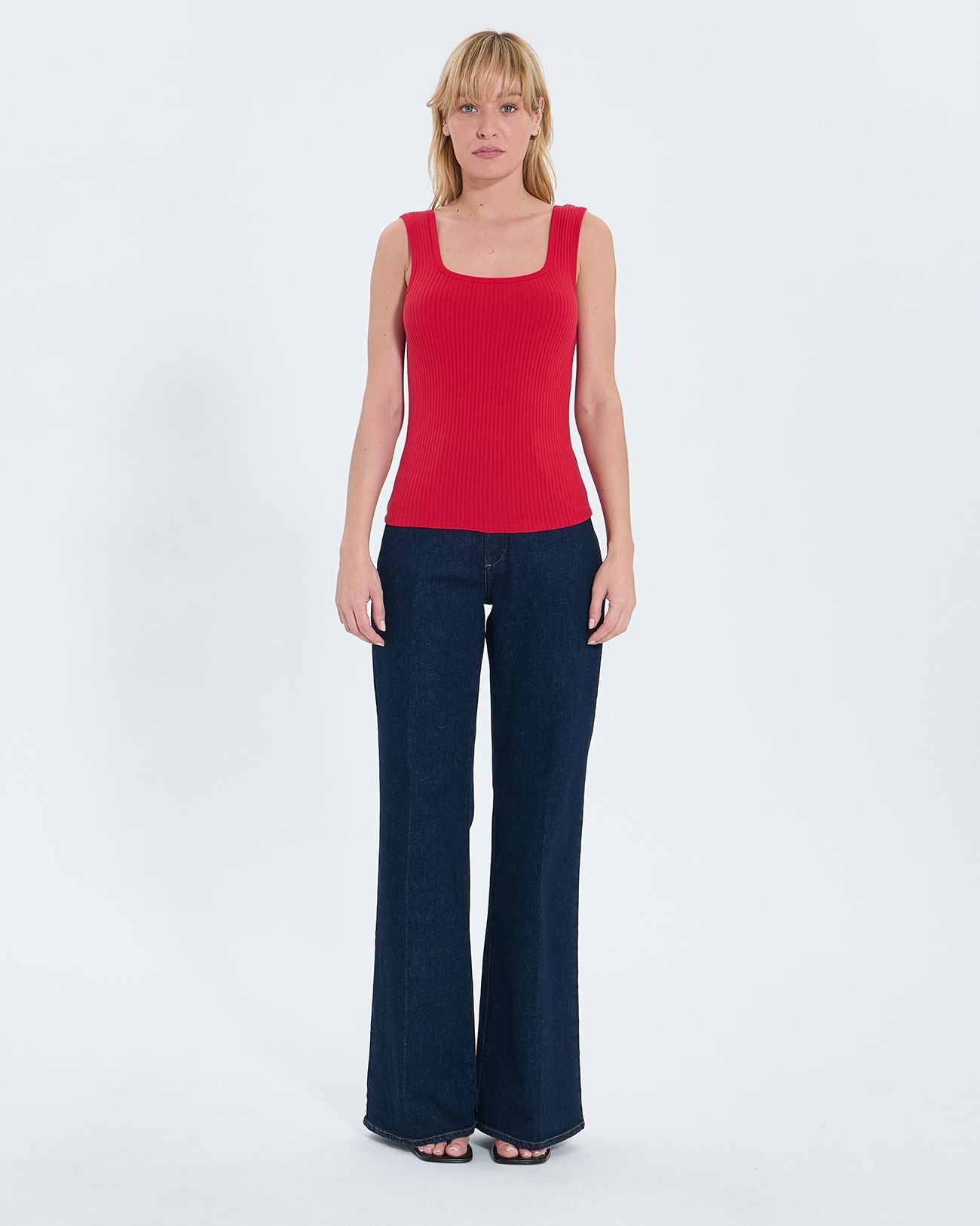 Red knit tank top_4