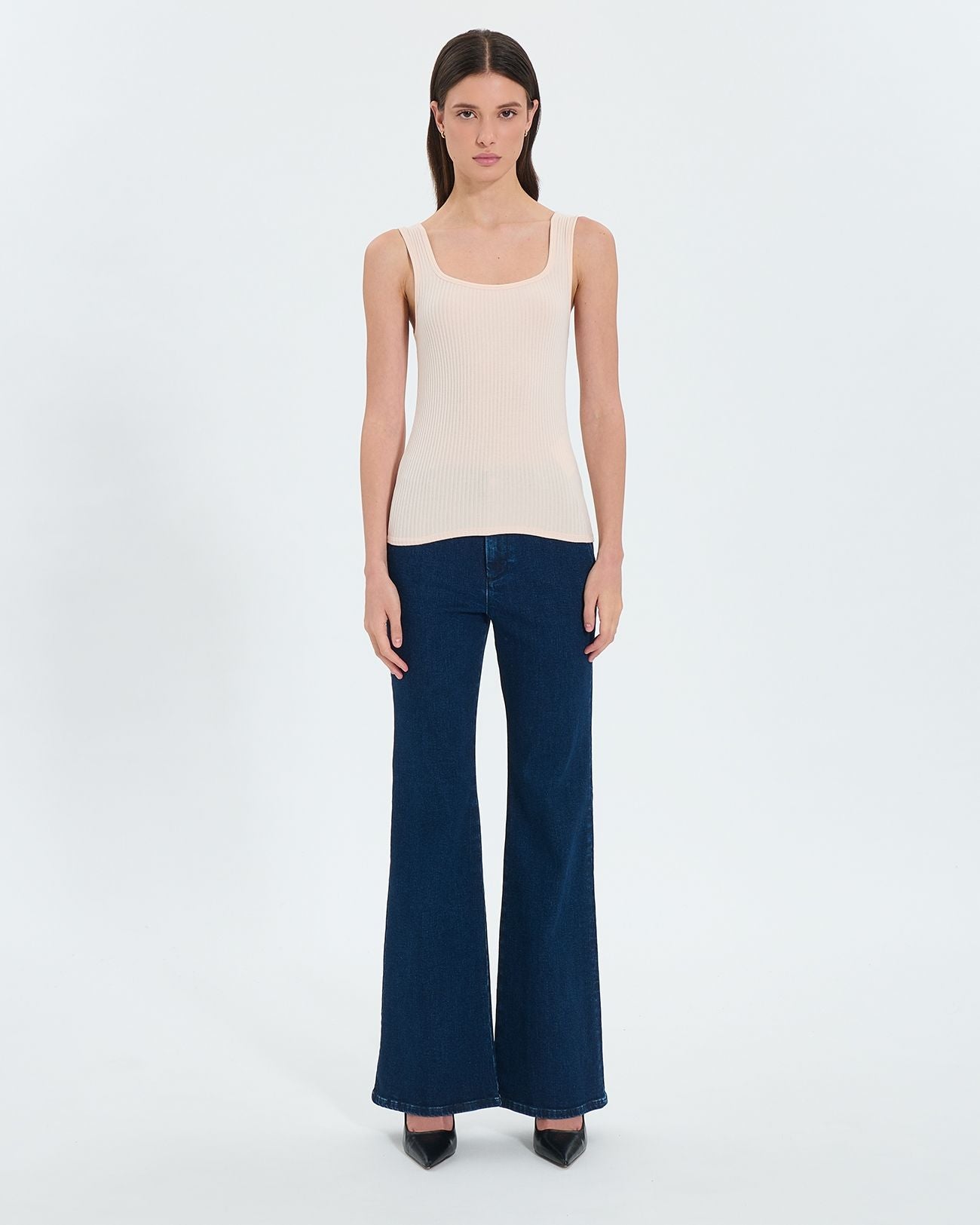 Camiseta sin mangas de punto nude_4