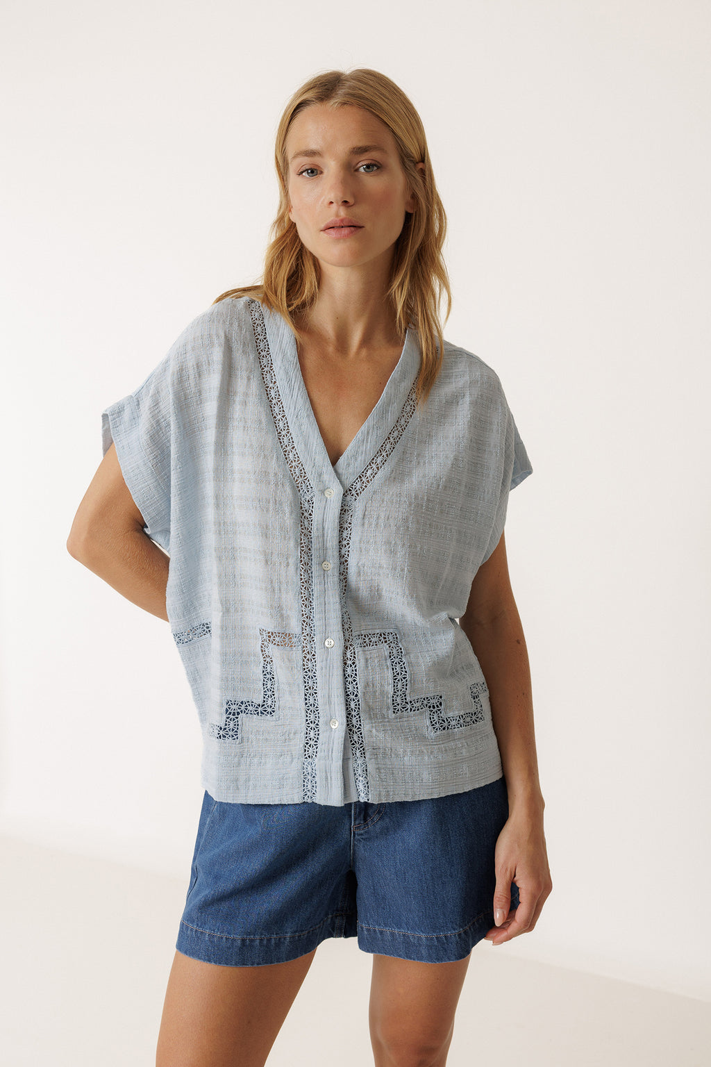 Chemise À Incrustations De Dentelle - Bleu Ciel