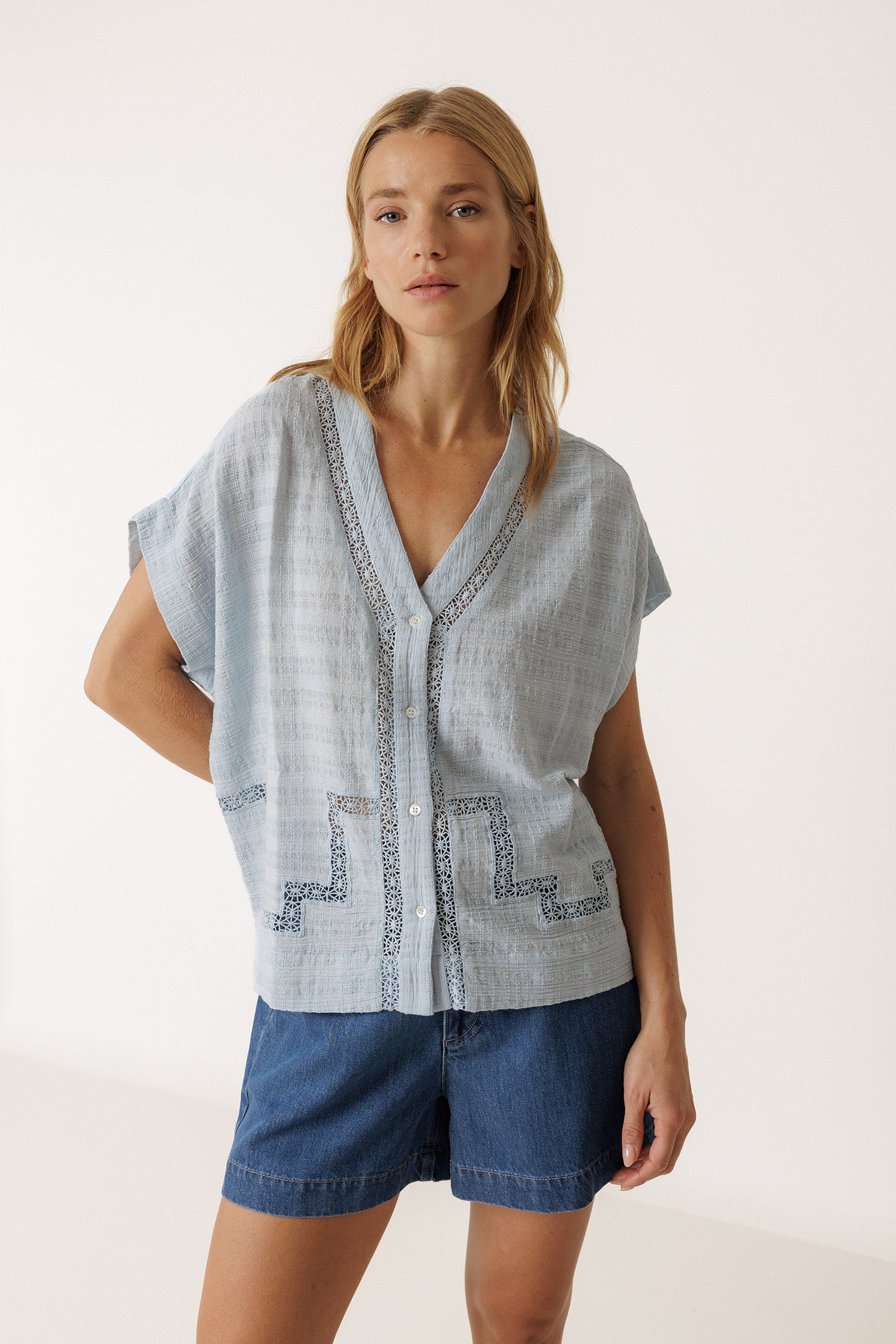Chemise À Incrustations De Dentelle - Bleu Ciel