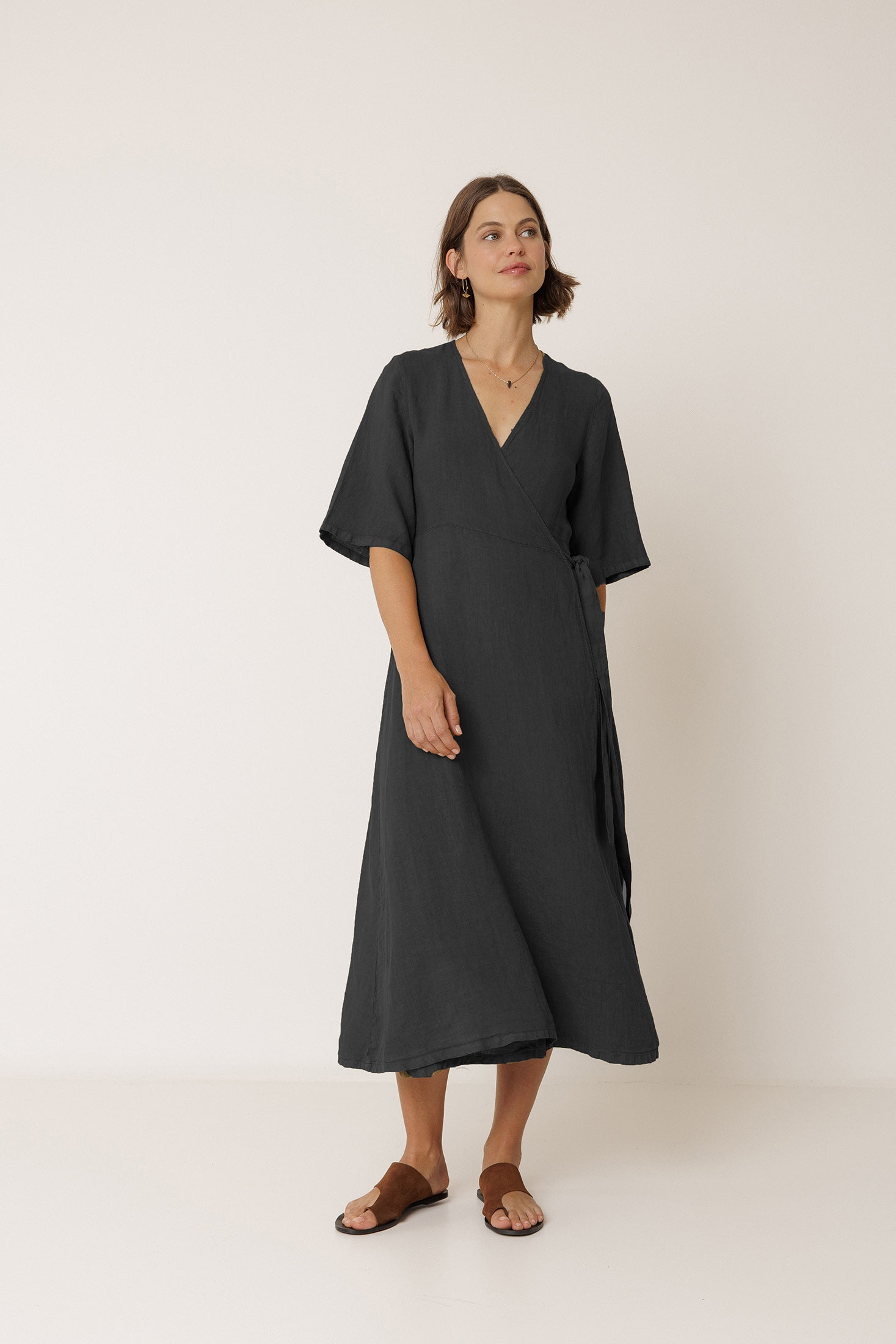 Robe Portefeuille En Lin - Charbon
