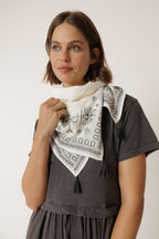 Écharpe À Broderie Ethnique - Écru