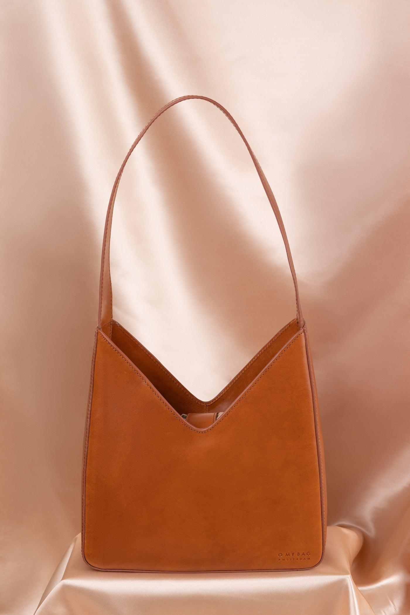 Vicky Shoulder Bag - Cognac