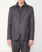 Officine Générale – Veste Arthus - Gris Chiné Foncé - Homme, mannequin homme portant un costume gris en laine, vue de face