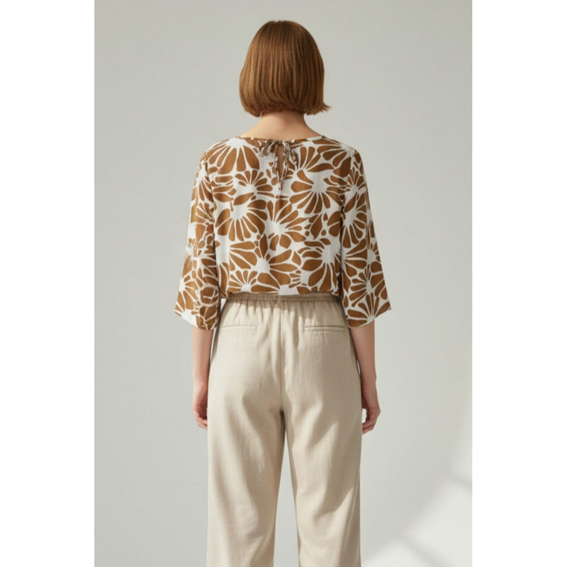 Top - Camello