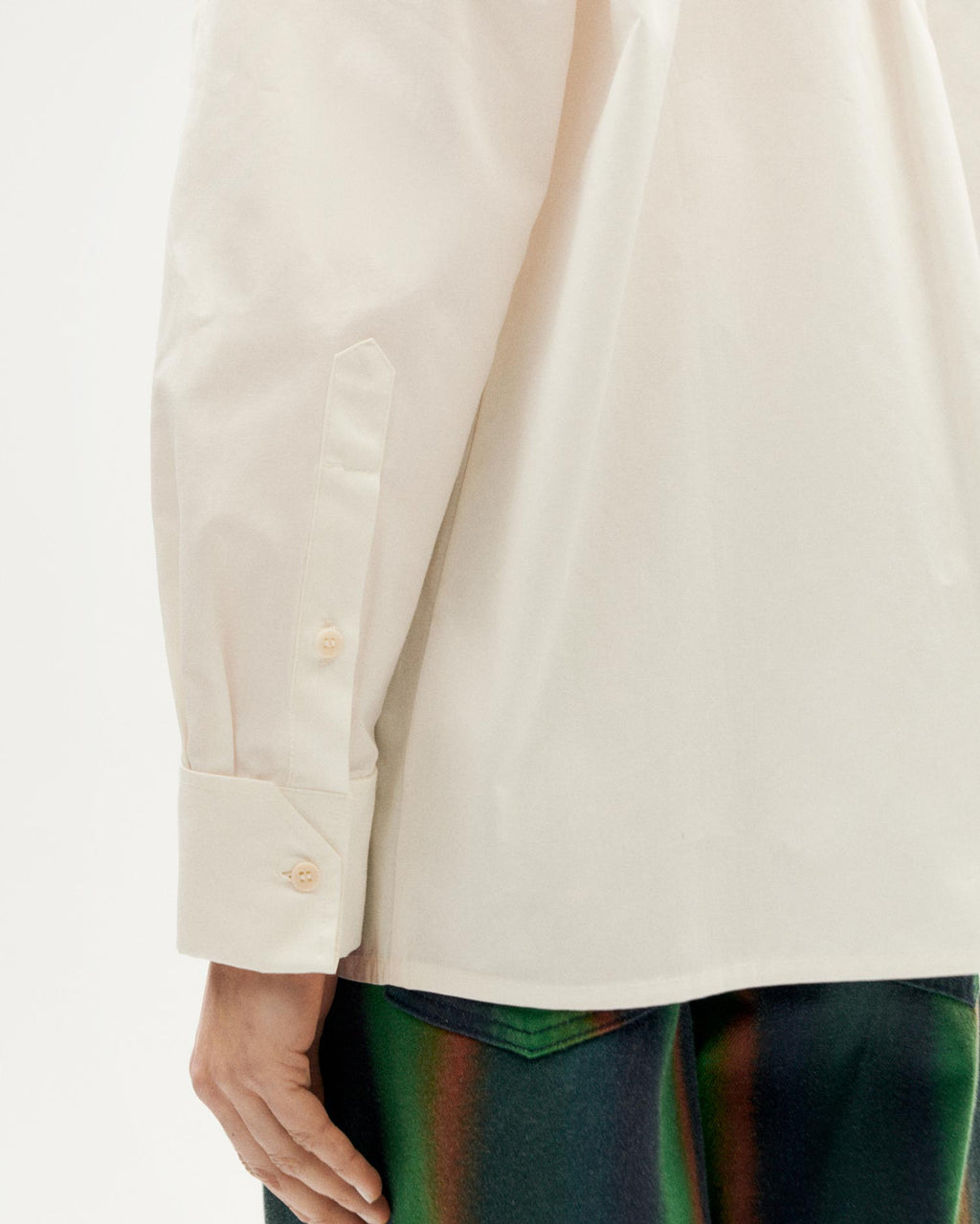 Blusa blanca Juana sostenible-3