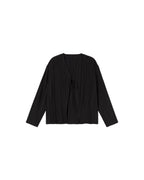 Blusa negra plisada Marina sostenible  - silueta 1