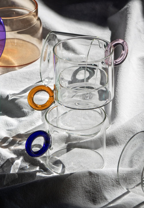 Juego de 4 vasos de vidrio borosilicato con asa de anilla