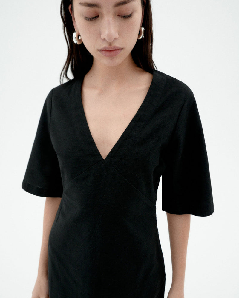 Vestido negro Kim sostenible-4