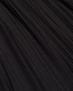 Vestido negro plisado Myrtle sostenible  - silueta 2