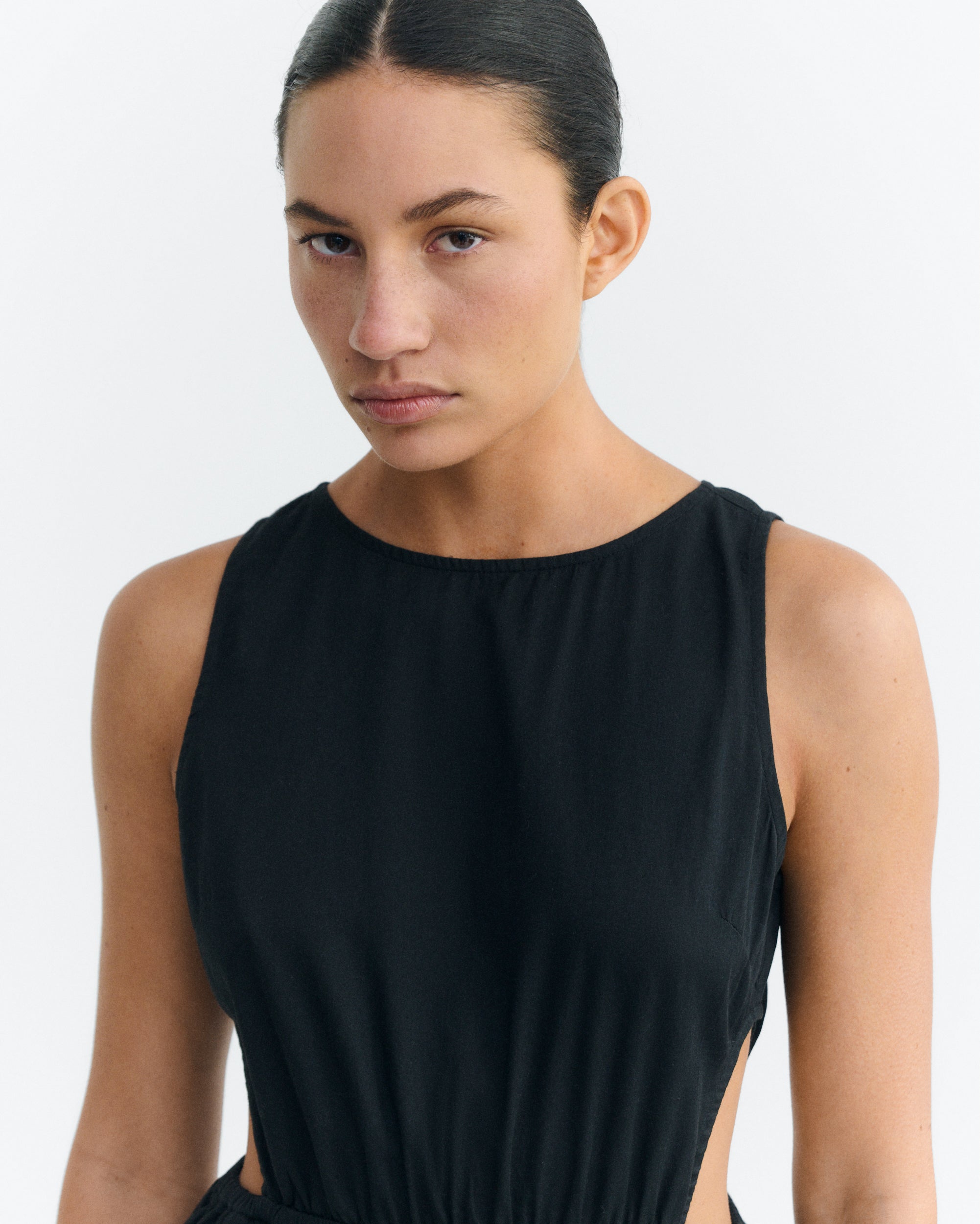 Vestido midi negro Kin sostenible - 4