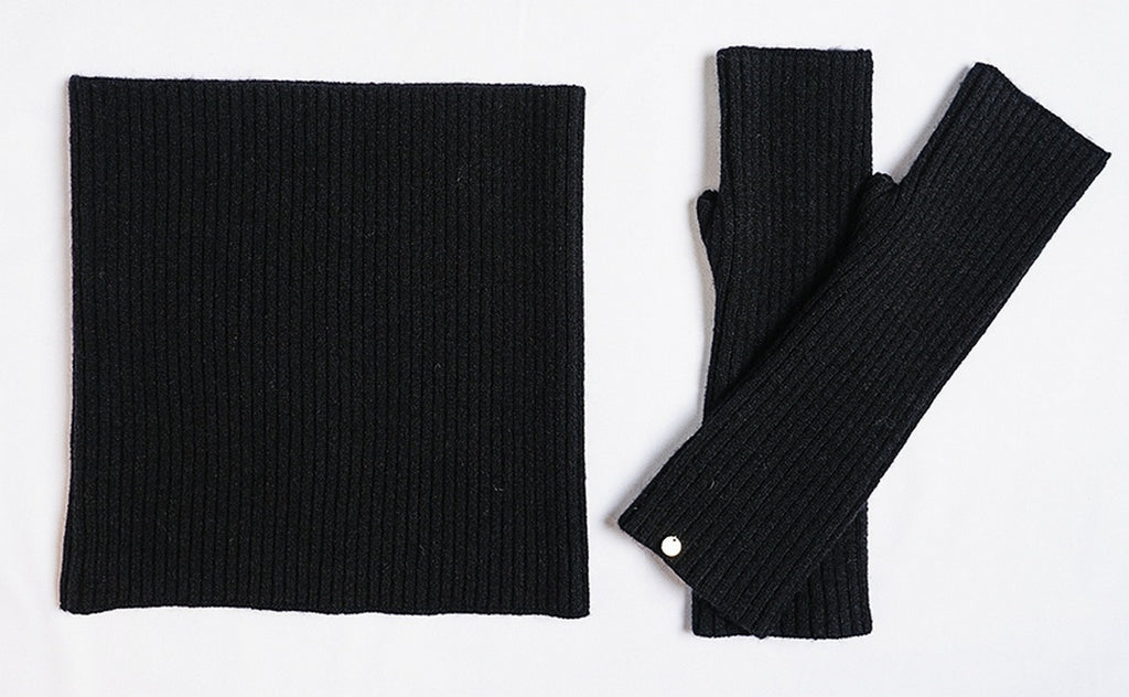 Women’s Ribbed Snood – Black