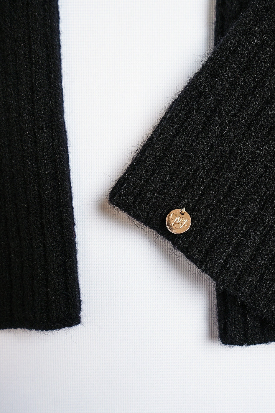 Women’s Ribbed Snood – Black