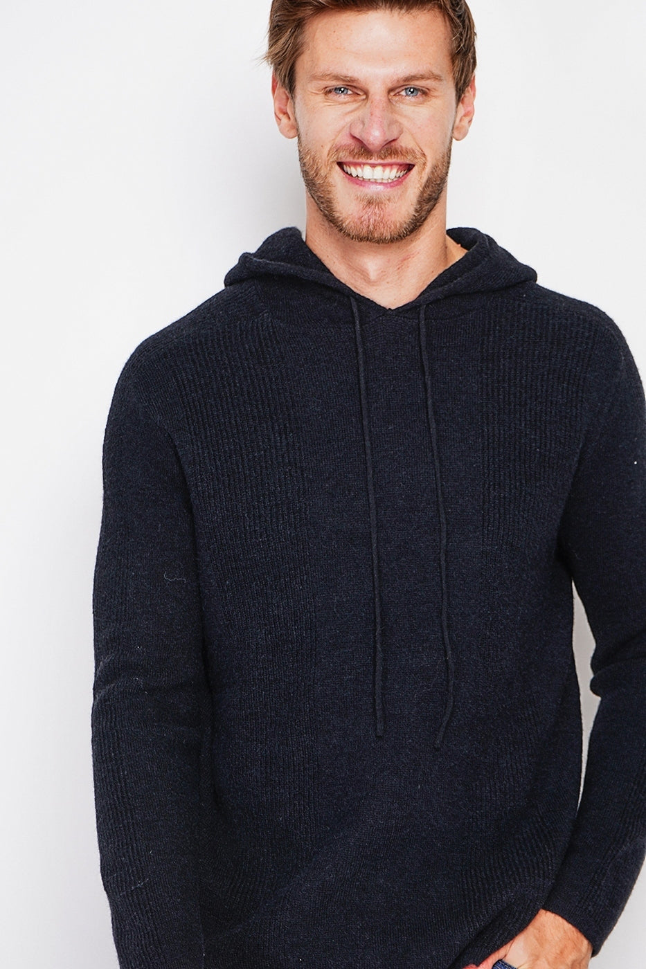 Pull À Capuche Côtelé – Noir – Homme