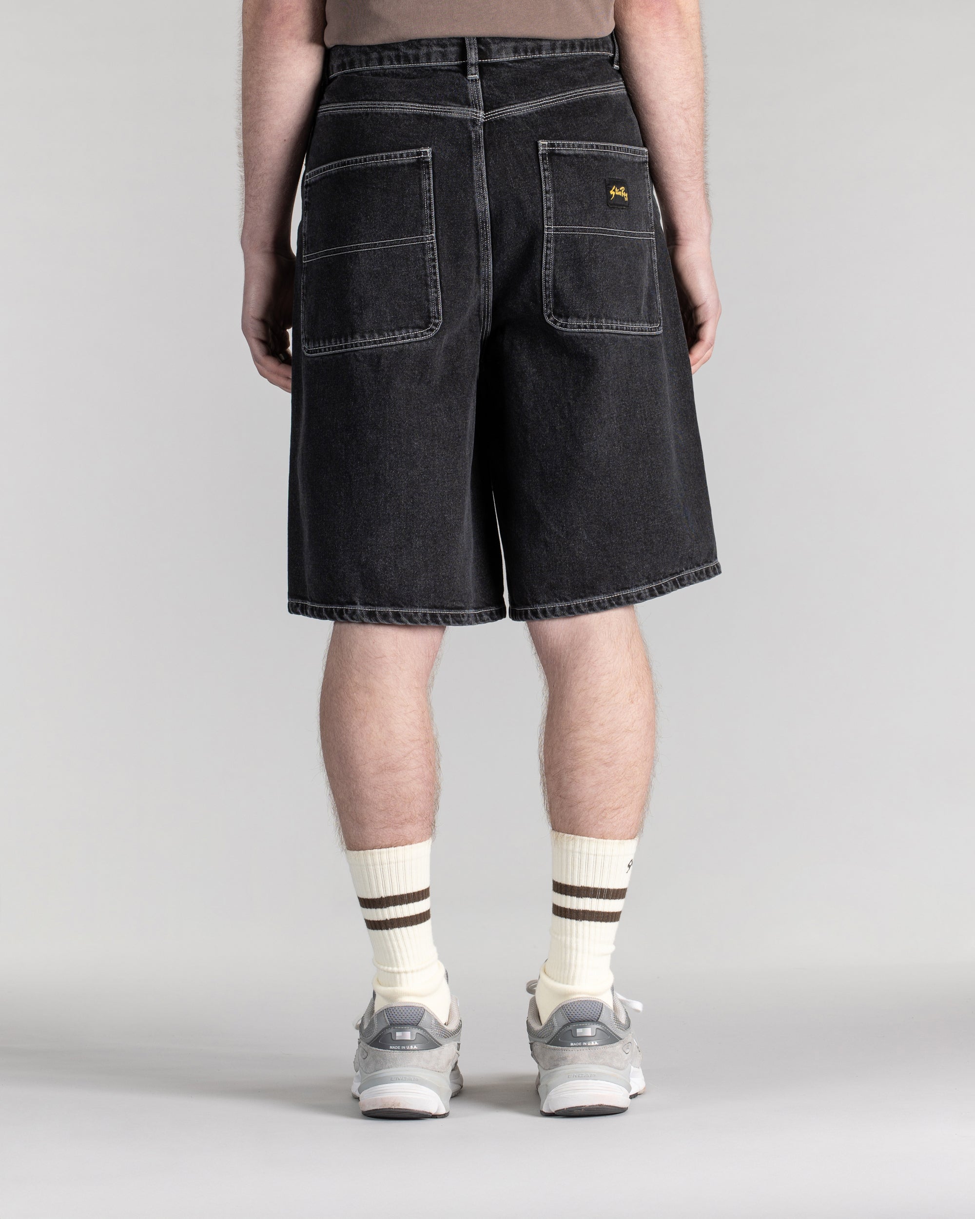 Wide 5 Short - Washed Black