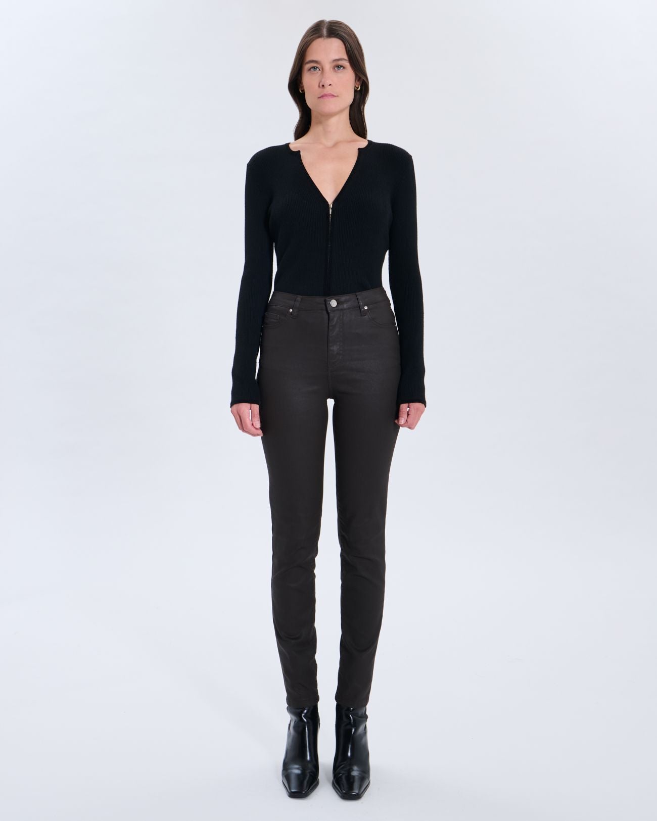 Jeans ajustados color chocolate_4