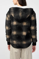 Chaqueta polar con capucha y forro de sherpa - Toast/Black Plaid - Mujer