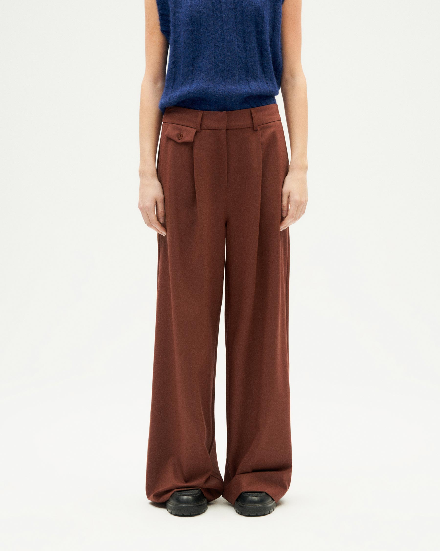 Brown pants Pat sostenible-1