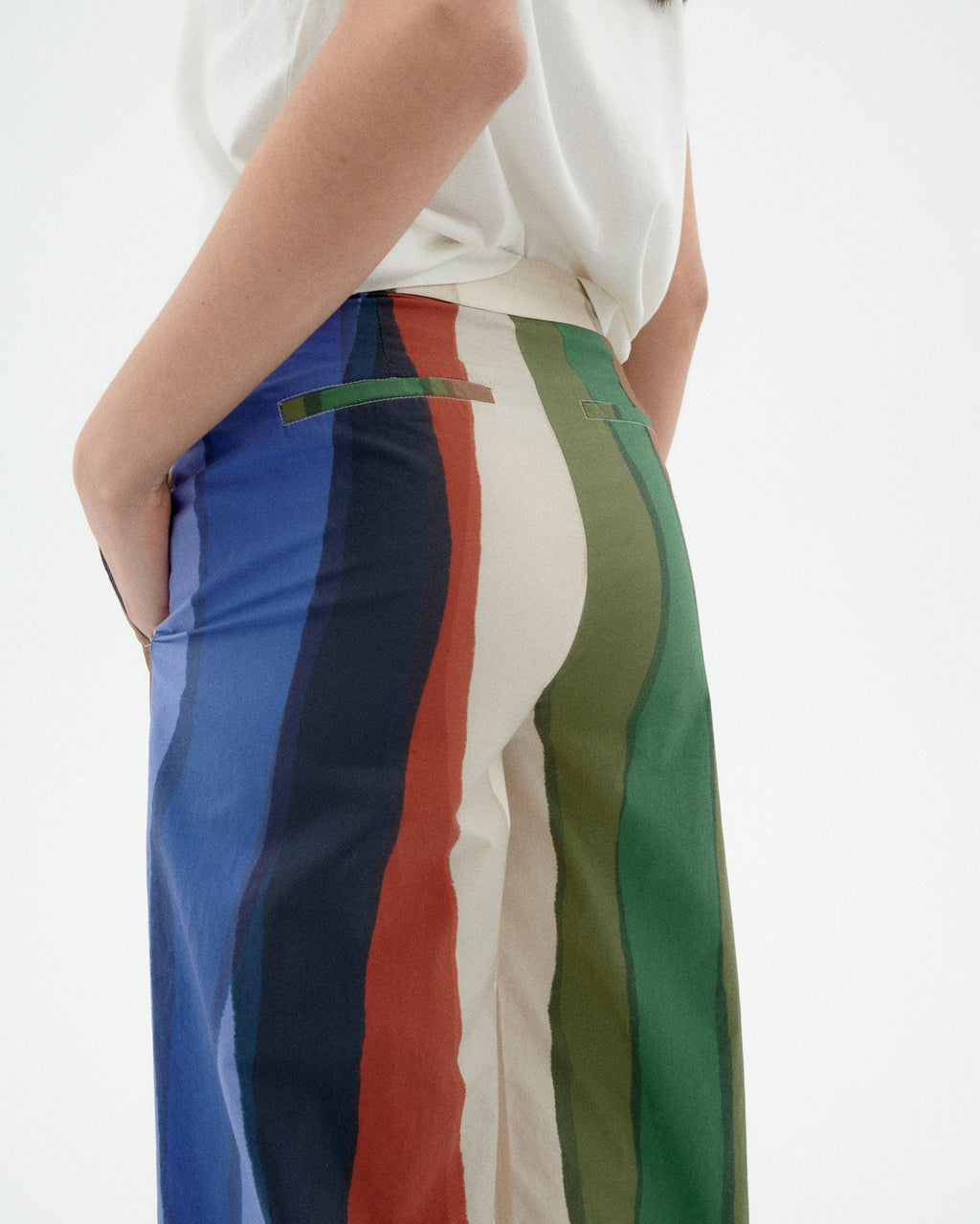 Pantalón river multicolor Karina sostenible-3