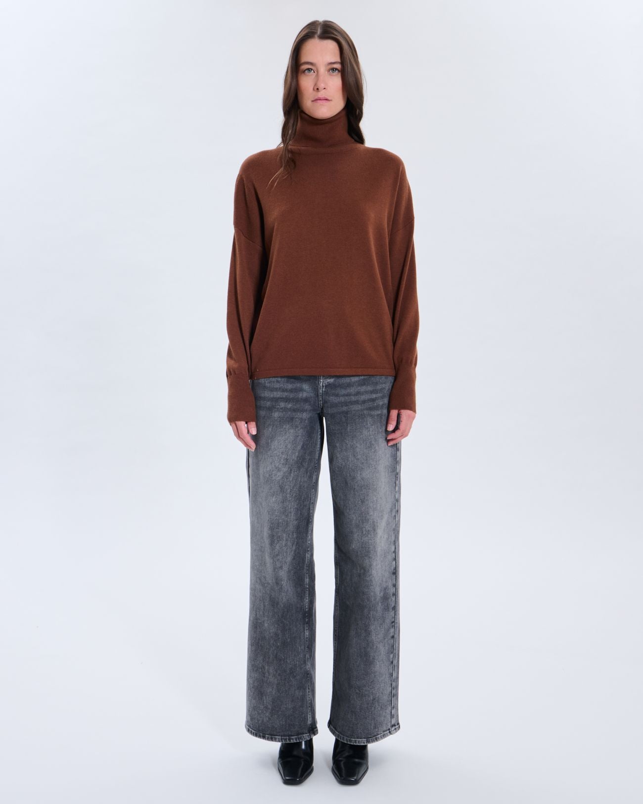 Prunao tobacco sweater_4