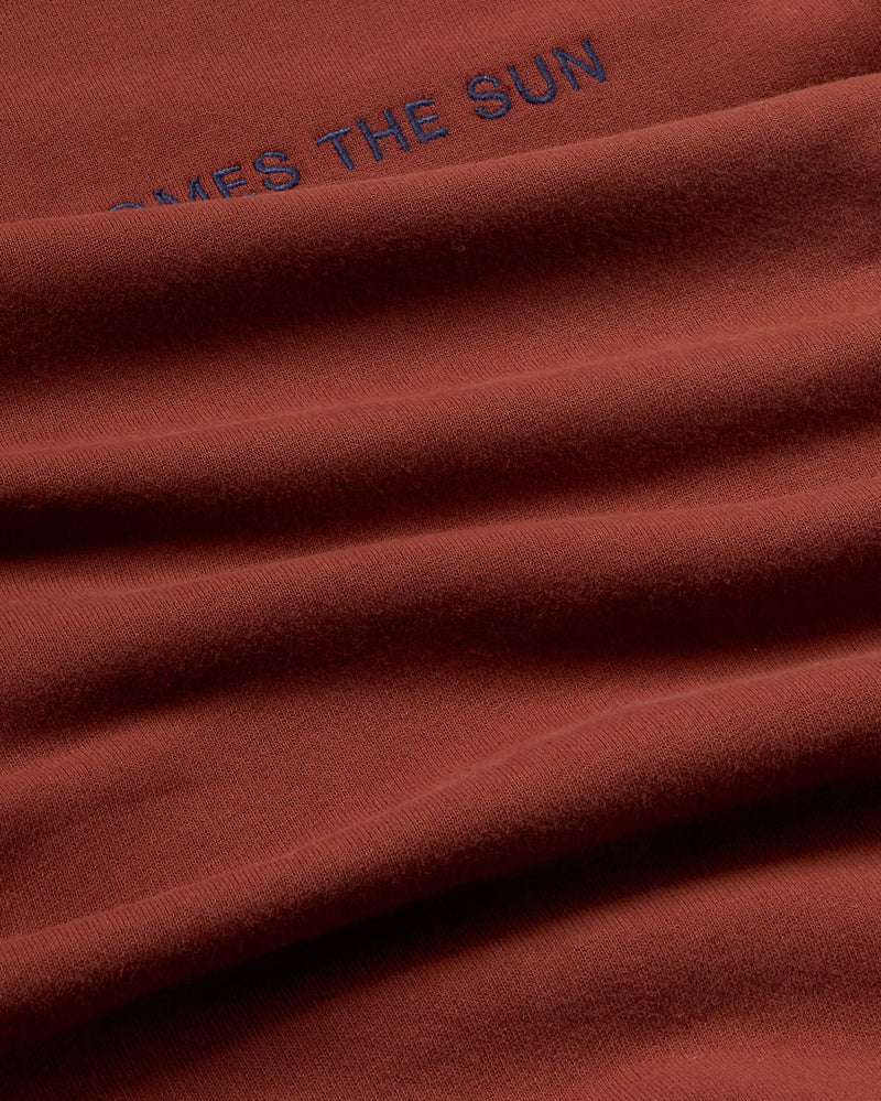 Sudadera marrón Here comes the sun Fantine sostenible-silueta-2