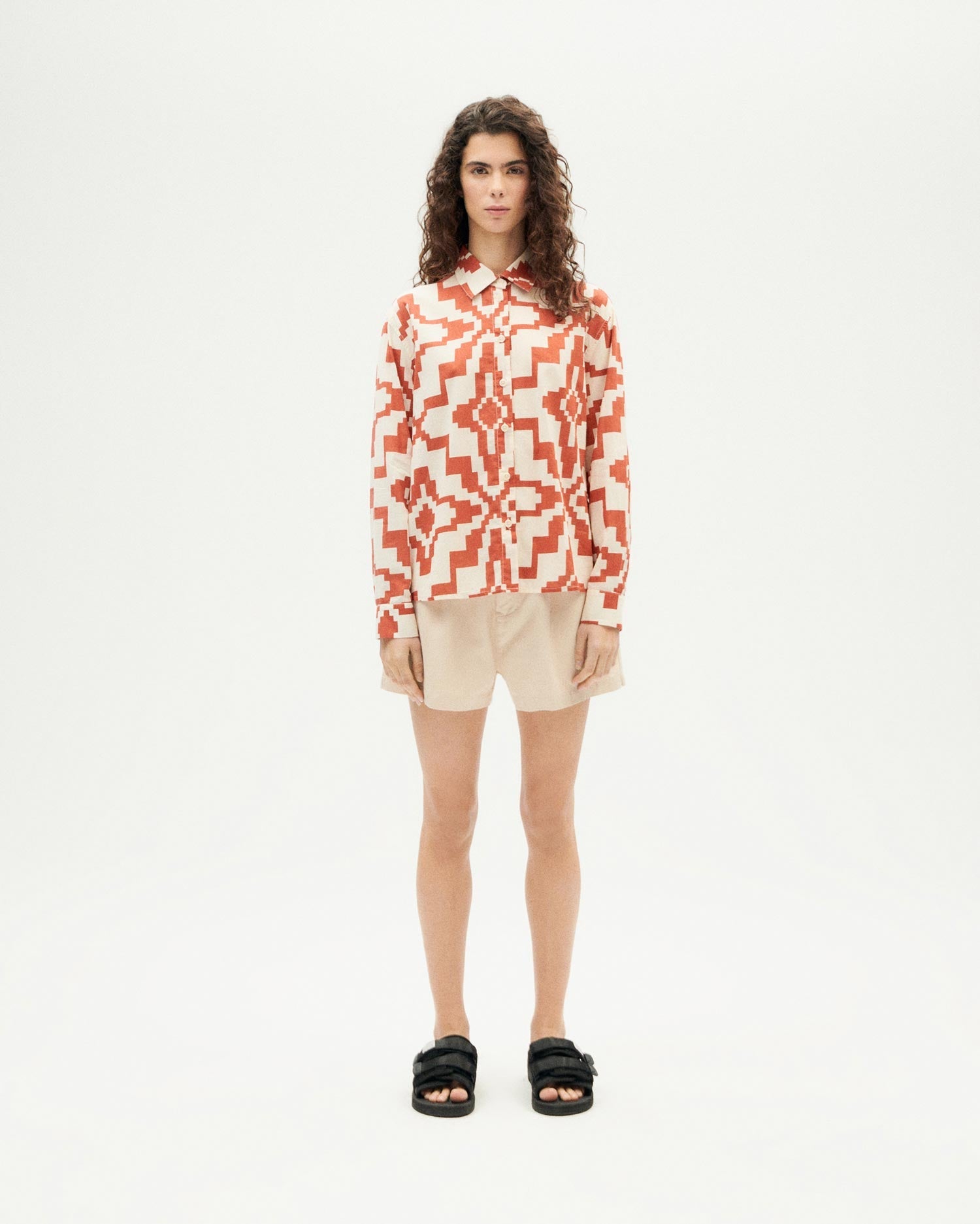 Narciso sostenible crudo shorts -1