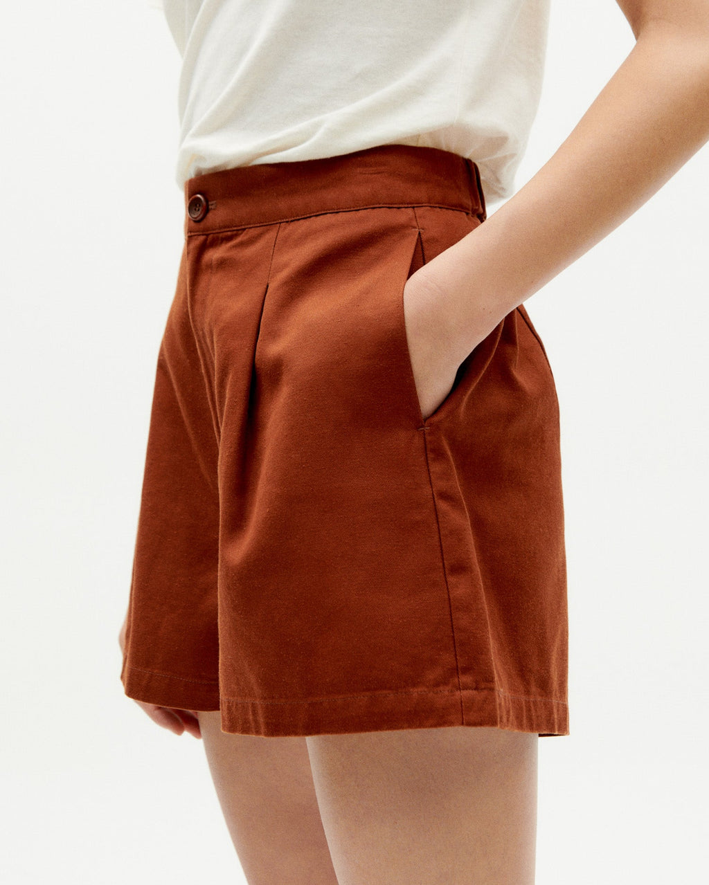 Brown shorts hemp Narciso sostenible -1