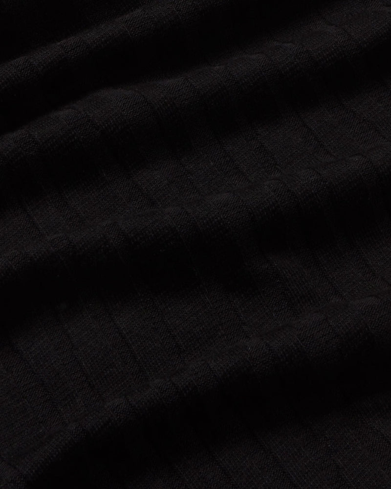 Top negro Rue sostenible - silueta 3