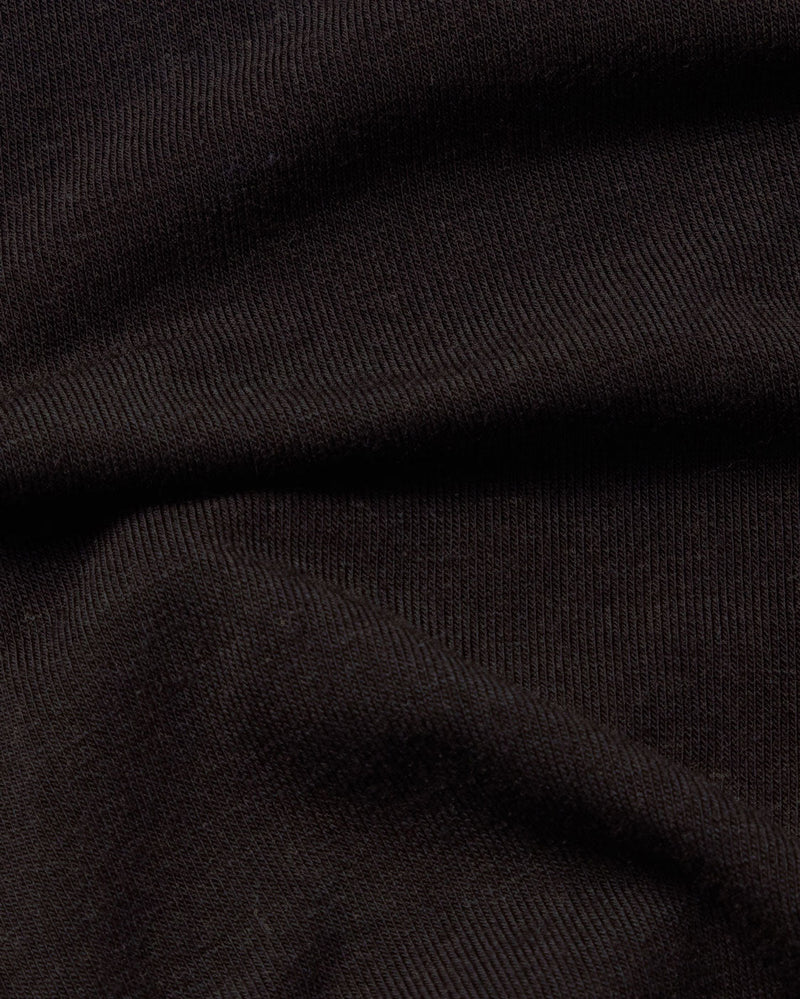 Top negro cashmere Casilda sostenible silueta - 2