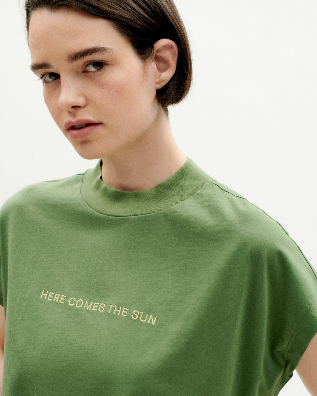 T-Shirt Brodé Voici Le Soleil Volta - Vert