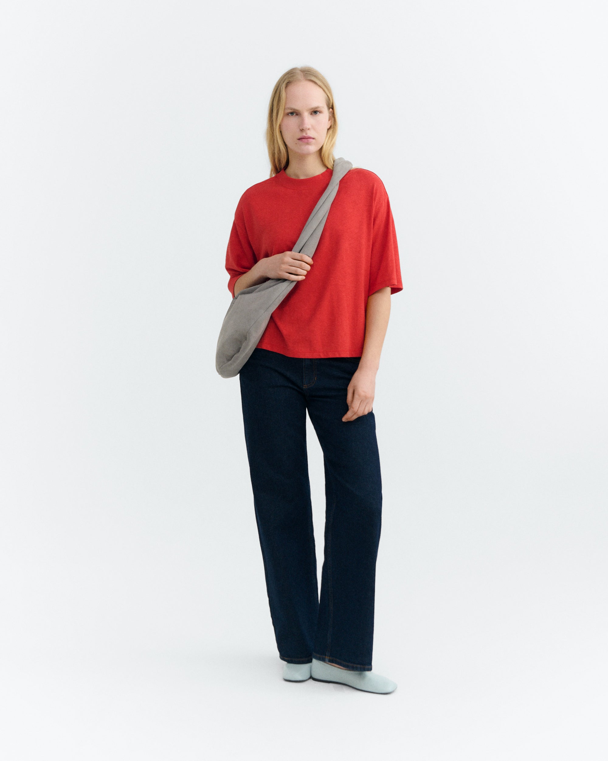 Camiseta oversize roja hemp Lena sostenible - 1