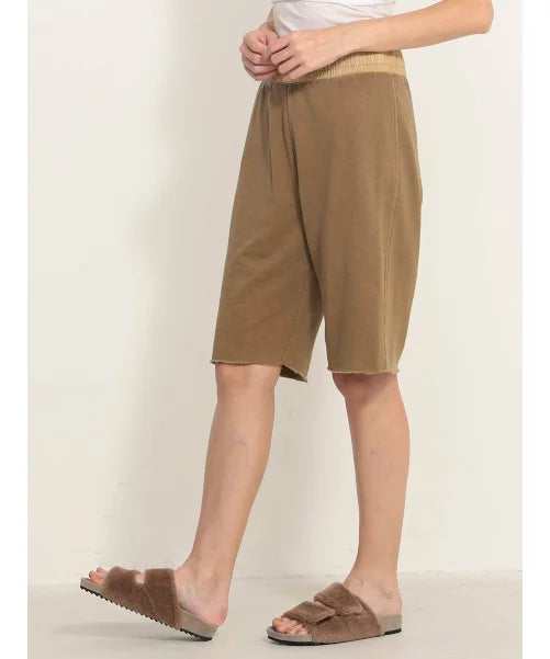 Mid-Length Walking Short - Bronze Pigment - Women