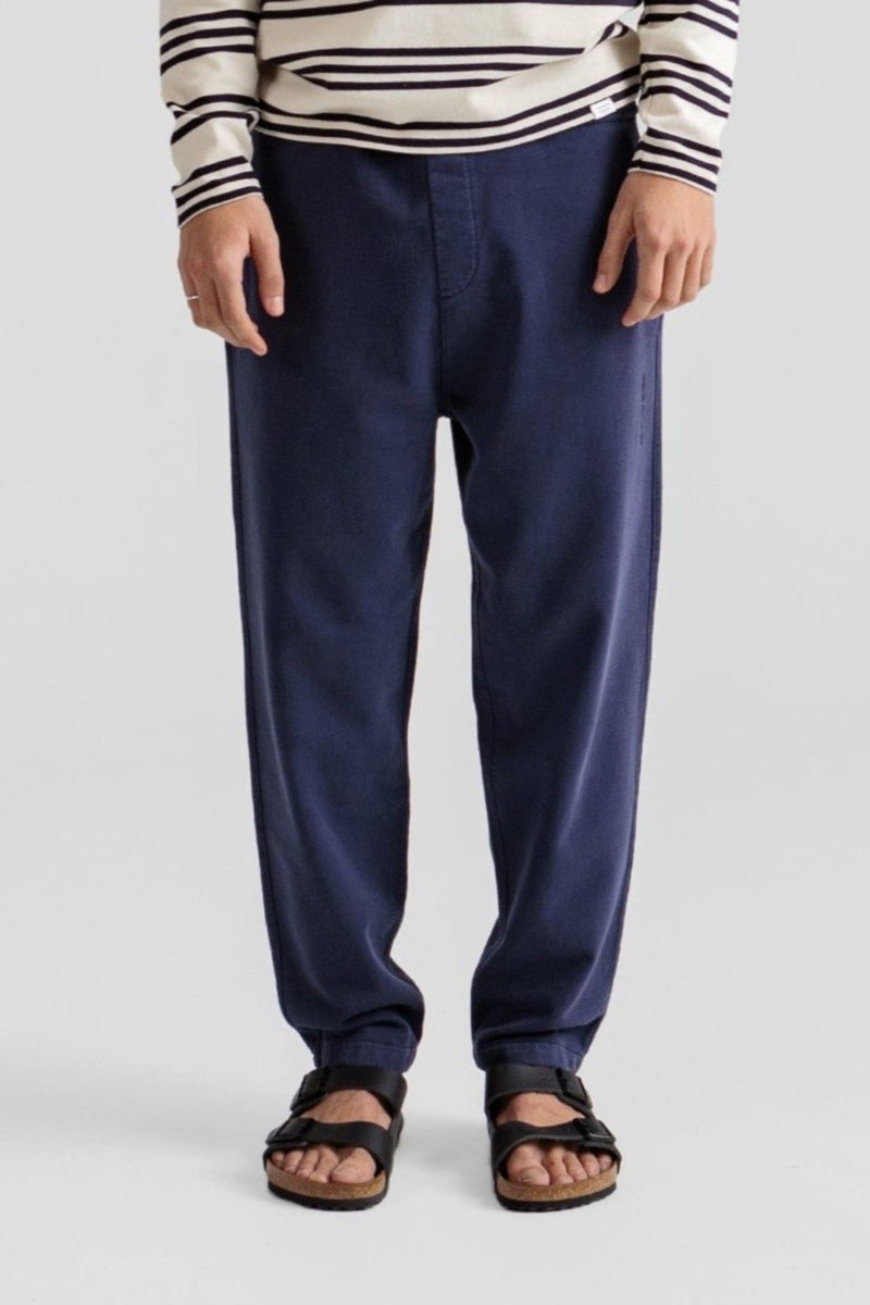PLAIN NAVY