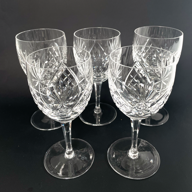 Ensemble De Divers Verres En Cristal De Bohême Taillés À La Main, 1980S - Pièce Vintage