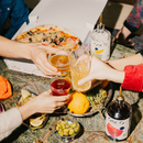 Testez le cocktail sans alcool OSCO Tonic, une alliance rafraîchissante et élégante entre OSCO L'Original et le Fever-Tree Premium Indian Tonic Water. 
Des notes subtilement herbacées du Sud avec une longueur en bouche inimitable, parfaites pour profiter de tous les plaisirs d'un apéritif, sans une goutte d’alcool. 