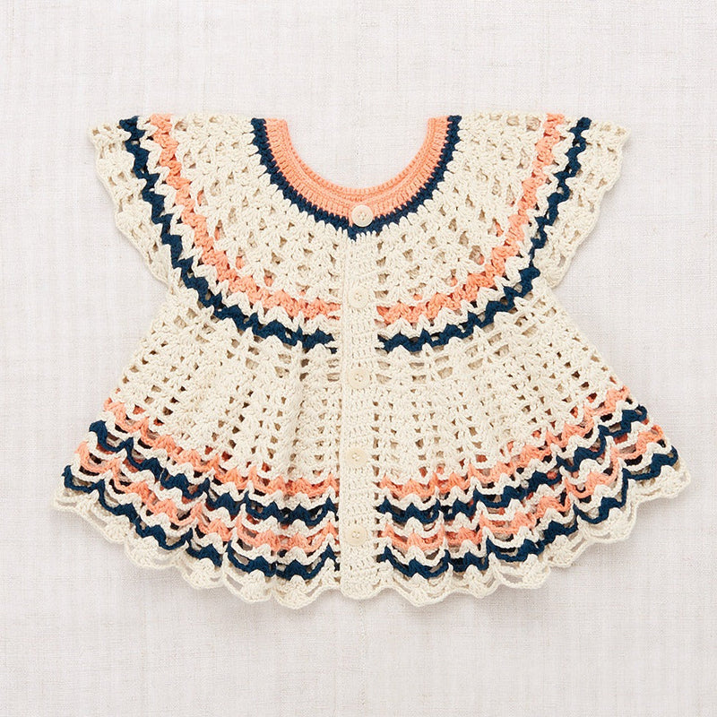 Cárdigan de mazapán Wellfleet - Selección Misha & Puff disponible en www.amaetc.com, concept store ecológico para niños