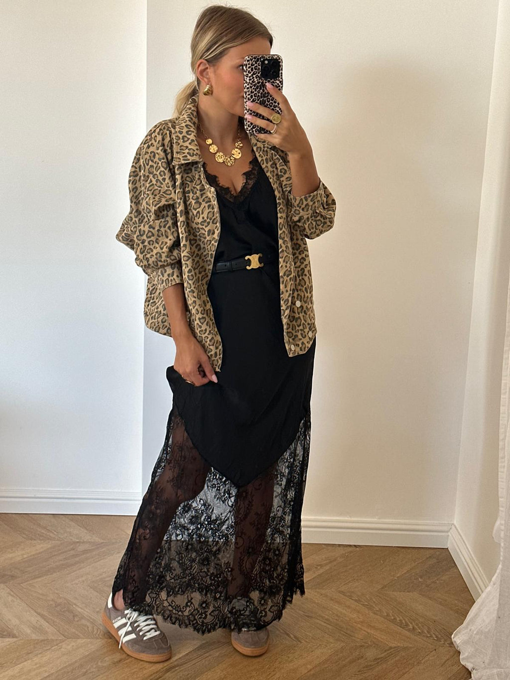 Robe Hazel