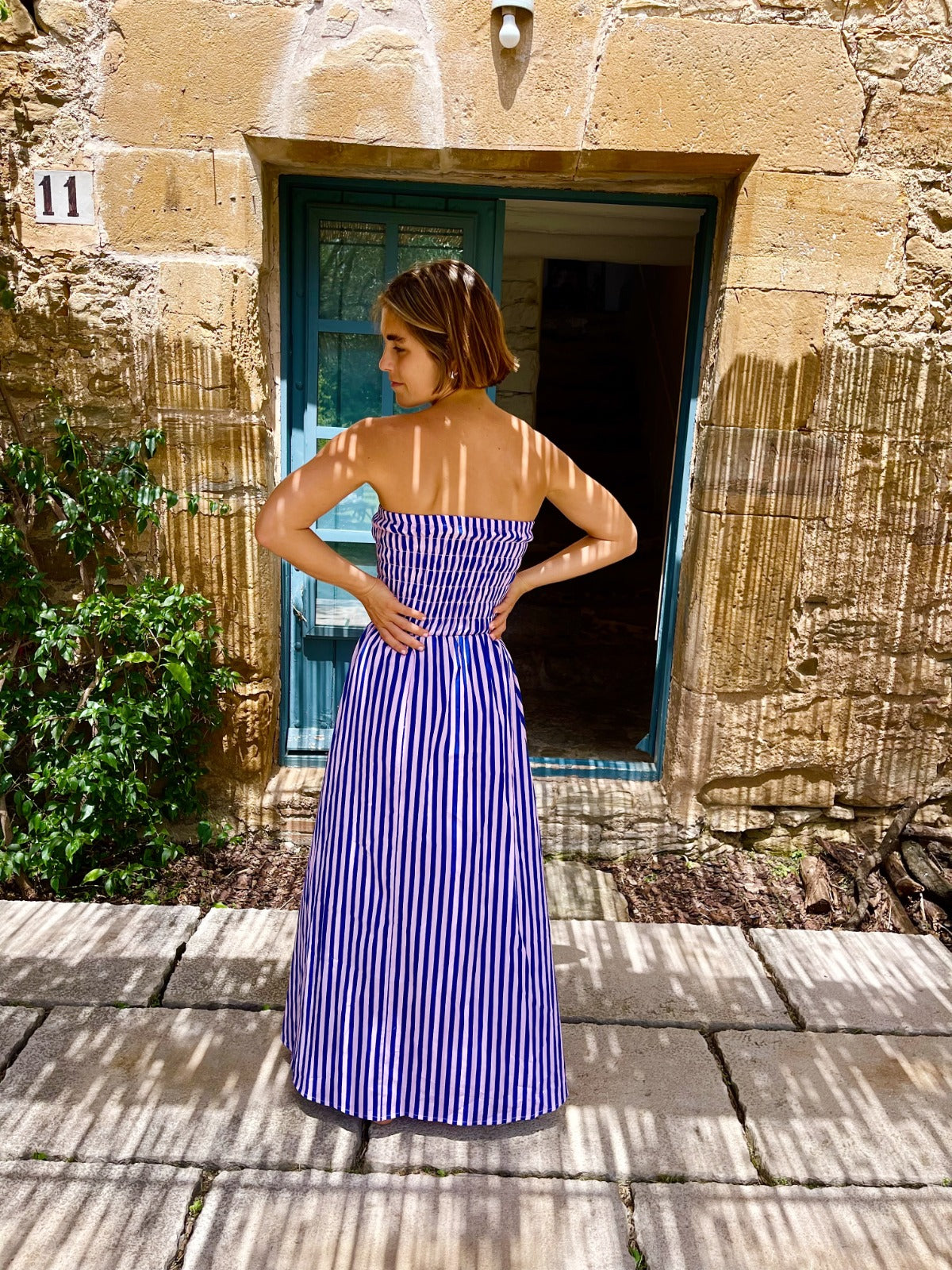 Vestido de Rayas Azules y Rosas Emily