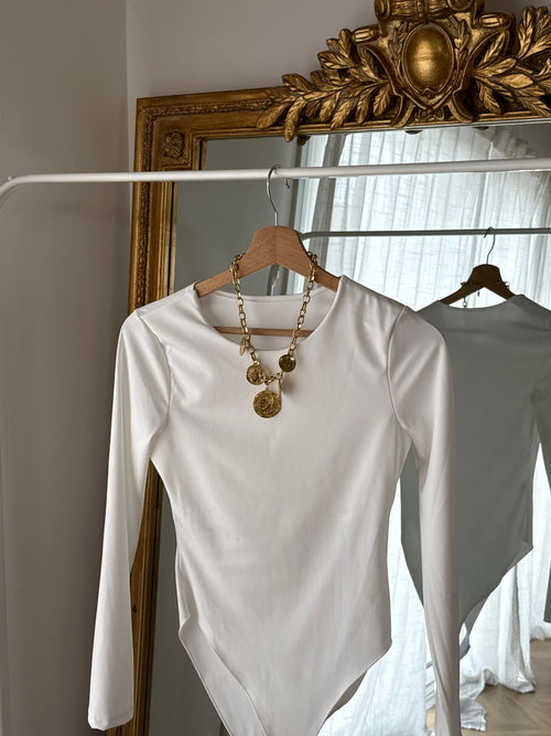 Body | White