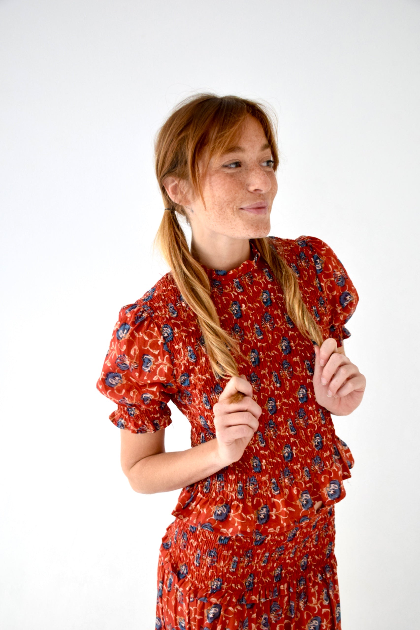 Top Bruna Lirio Red