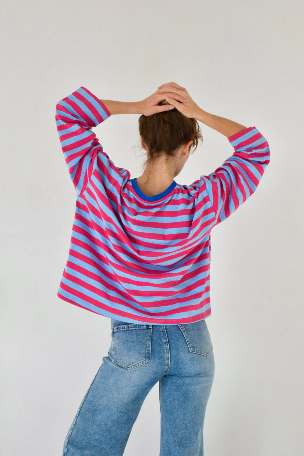 Núria T-Shirt Light Blue and Fuchsia
