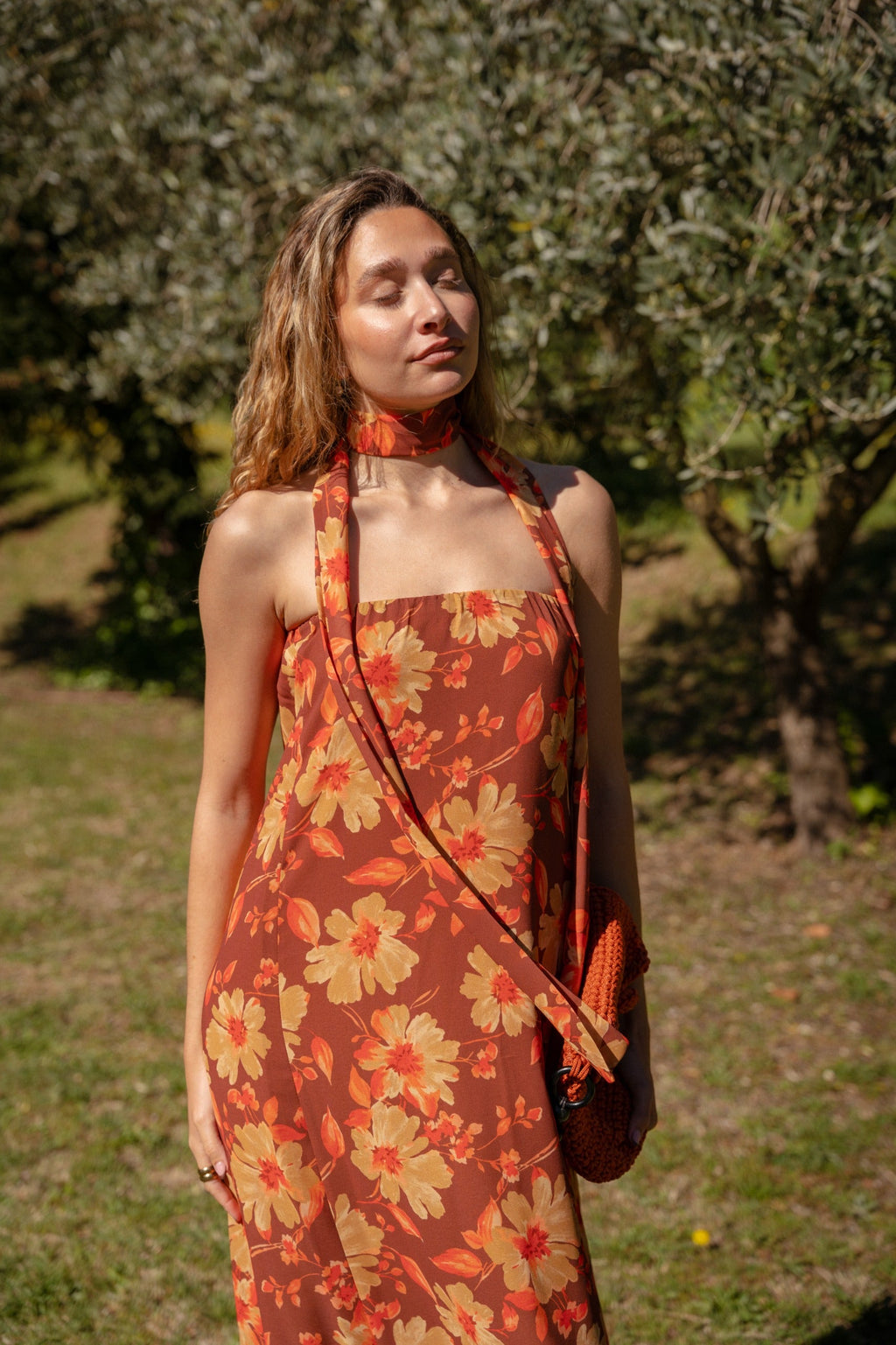 Vestido Sara Flores Marrón